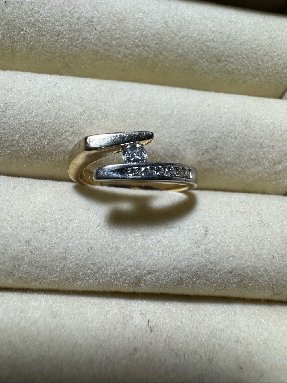 Vintage 14K Two Tone Gold Bypass Genuine Diamond Accent Statement Ring 7